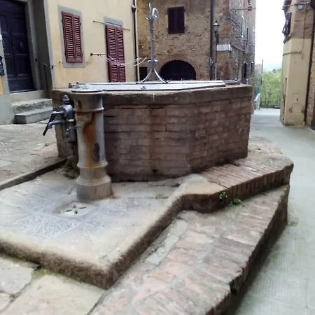 Hospitalera Di Gambassi